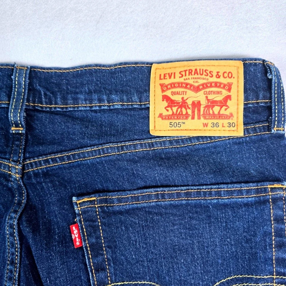 Levi's 505 Regular Fit Jeans Mens 36x30 Dark Wash Blue Stretch Denim Whiskering